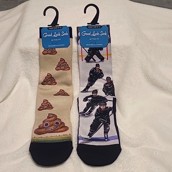 2 Pair Socks, creative designs, super soft - Picture 1 of 4